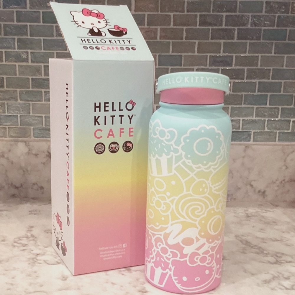 Hello Kitty Cafe 32 oz. Thermal Bottle NIB